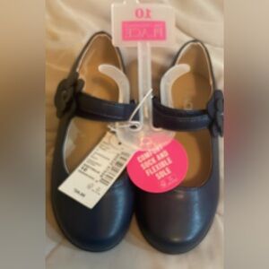 NWT Children’s Place navy shoe